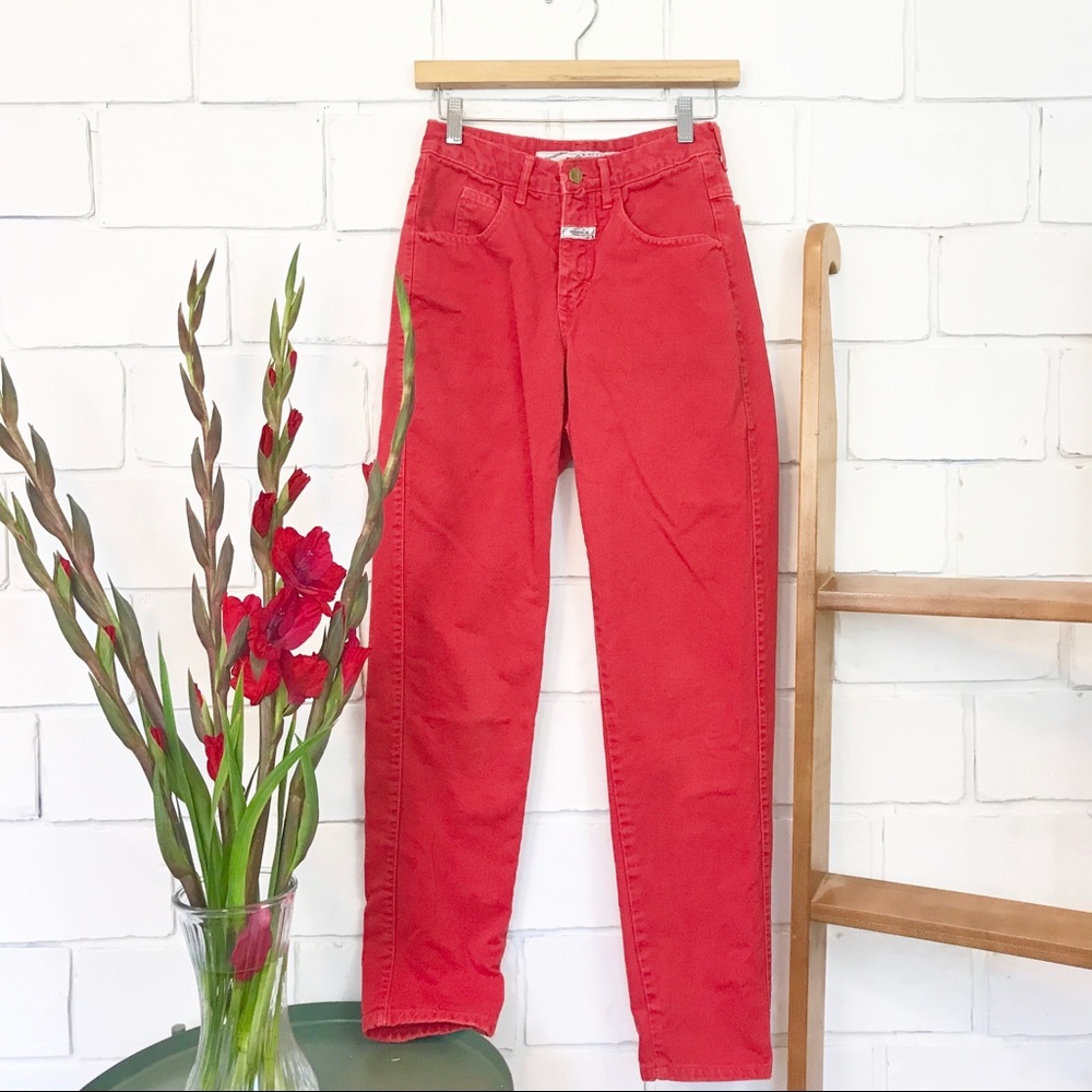 Vintage red high waisted jeans